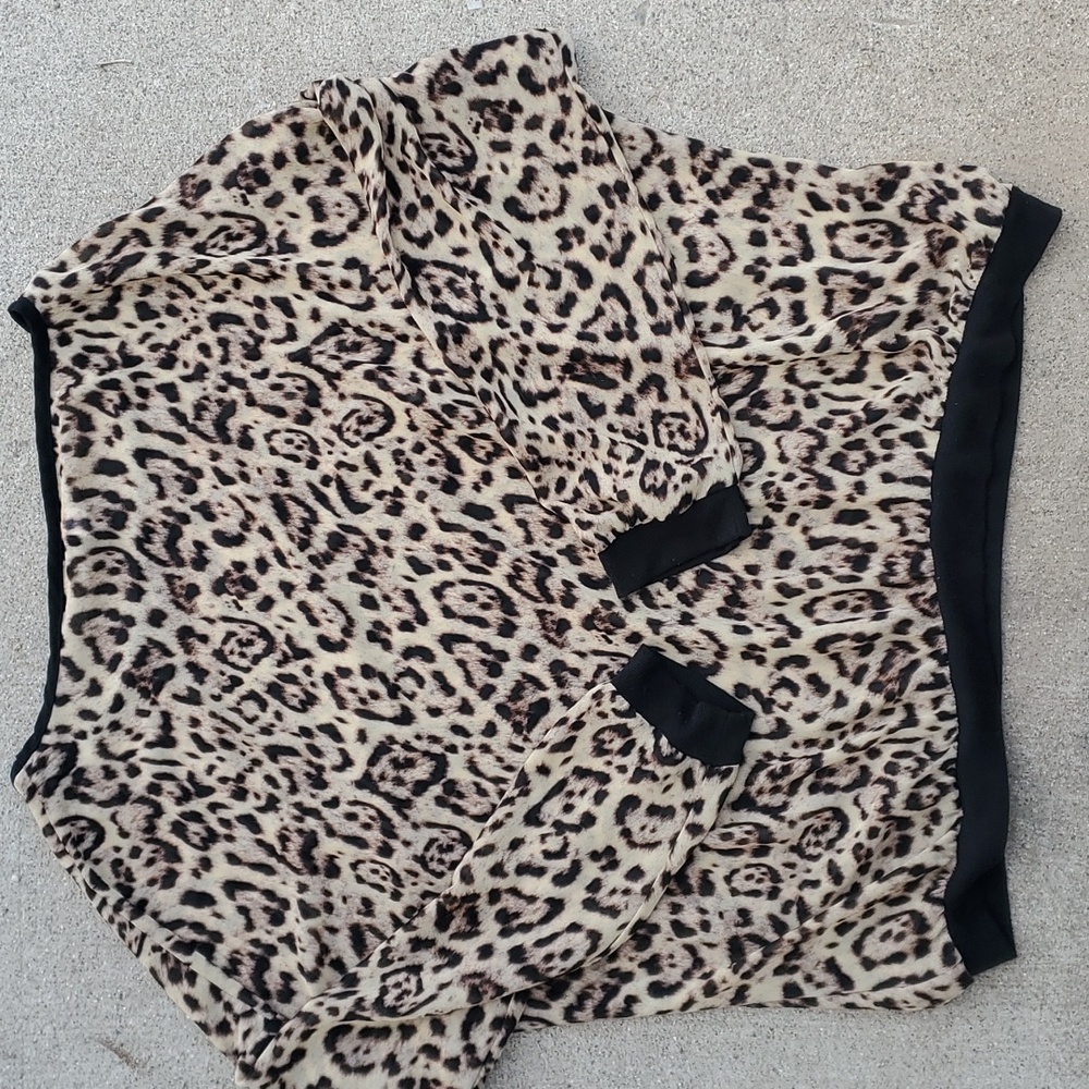 TORRID Top - Picture 4 of 8